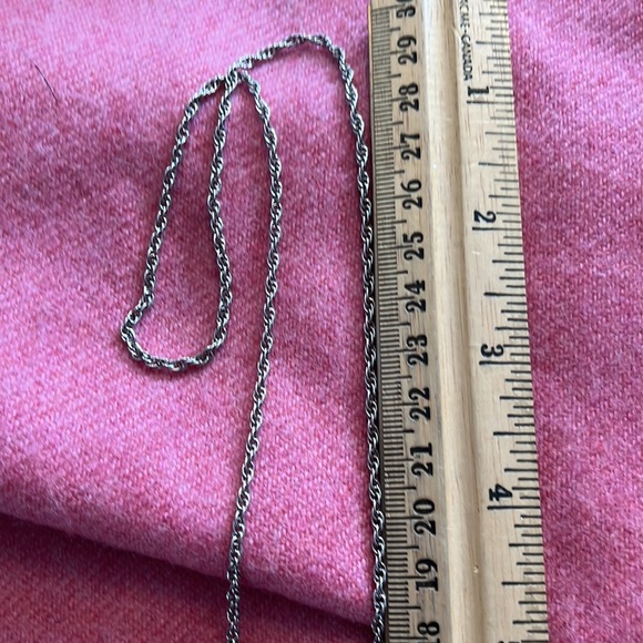 Vase Flower holder necklace, pendant. Like new condition. - Picture 10 of 13